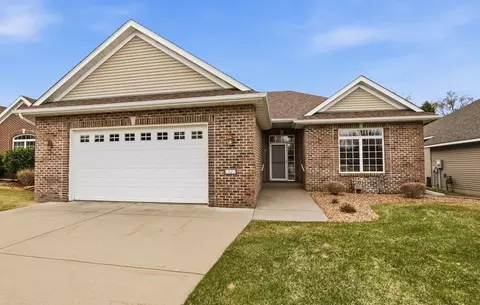 1522 Katrina Ct, Saint Cloud, MN 56301