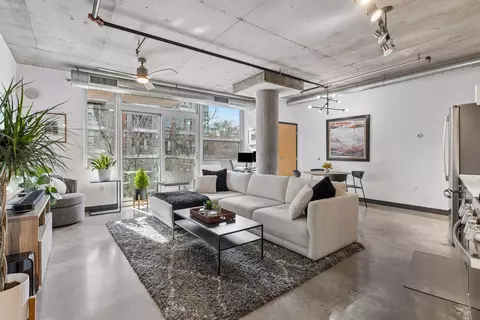 730 N 4th St #204, Minneapolis, MN 55401