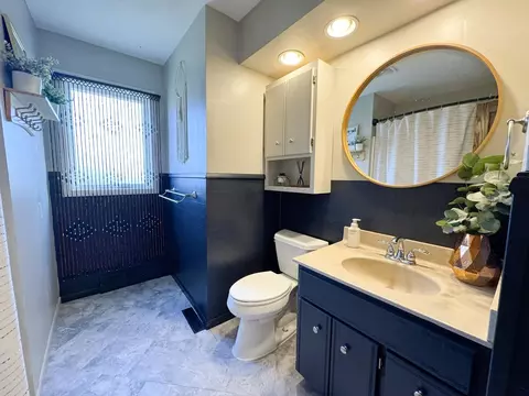 Bath - 513 Larson Ave, Ashby, MN 56309 photo 1 of 3