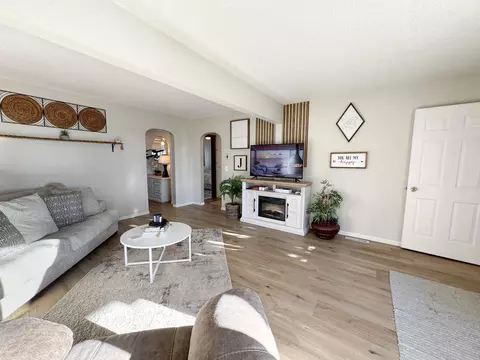 Living - 513 Larson Ave, Ashby, MN 56309 photo 1 of 3