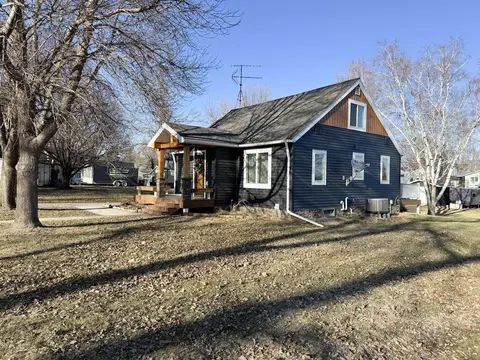 Exterior - 513 Larson Ave, Ashby, MN 56309 photo 2 of 9