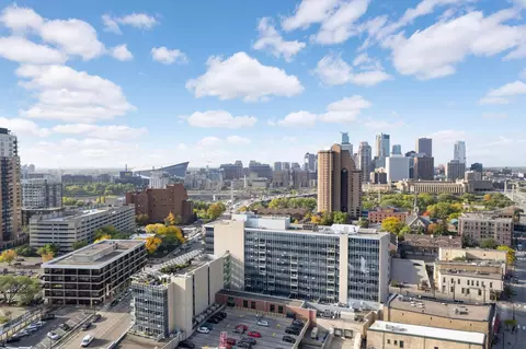 45 University Ave SE #415, Minneapolis, MN 55414