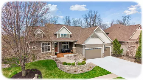 9943 Vagabond Ln N, Maple Grove, MN 55311