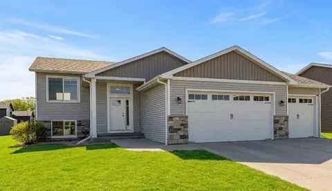 94 5th Ave SE, Kasson, MN 55944