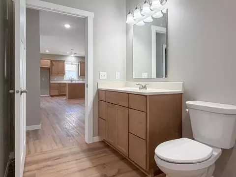 Bath - 503 Darlene Dr, Marshall, MN 56258 photo 7 of 7