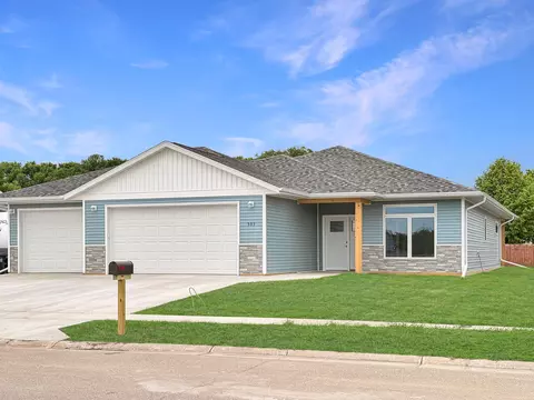 Exterior - 503 Darlene Dr, Marshall, MN 56258 photo 2 of 8