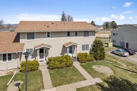 1426 Mcnally Dr #I, Winona, MN 55987
