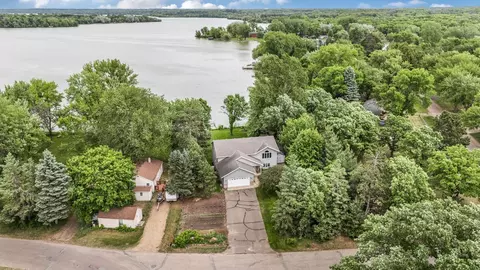 9900 W Lake Ct, Rice, MN 56367