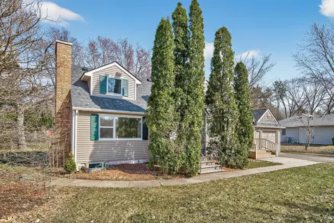 8893 Griggs Ave, Circle Pines, MN 55014