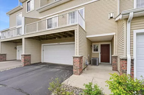 19172 Hoover St NW, Elk River, MN 55330