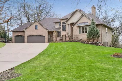 17854 Lanesboro Ct, Lakeville, MN 55044