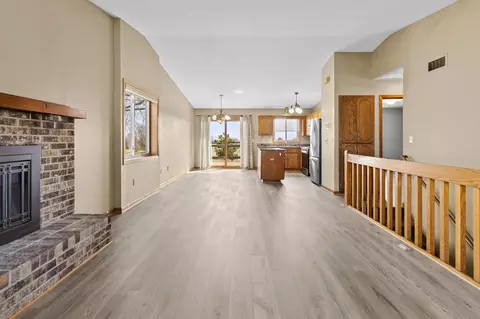 17416 Isleton Ave, Lakeville, MN 55044