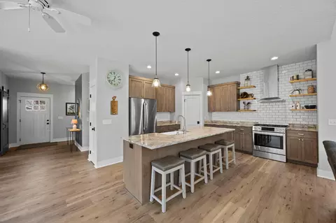 Kitchen - 9973 13th Ave, Becker, MN 55308 photo 3 of 4