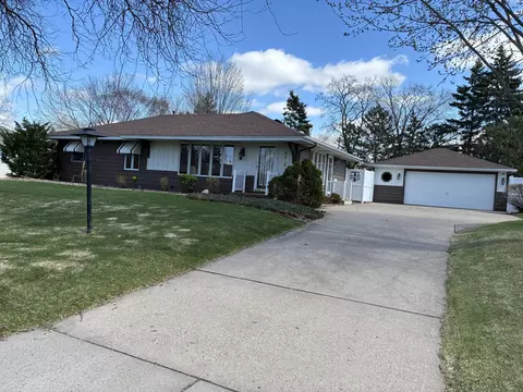 8603 Greystone Ave S, Cottage Grove, MN 55016