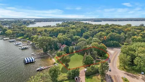 3705 N Shore Dr, Orono, MN 55391