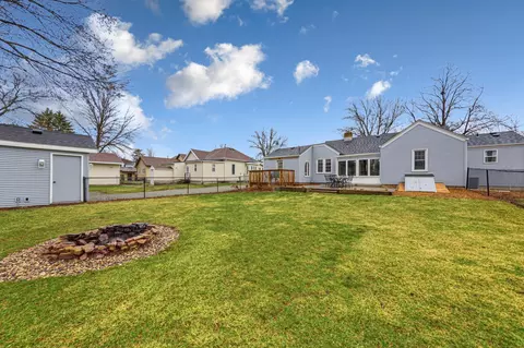 Exterior - 718 3rd St SW, Waseca, MN 56093 photo 11 of 12