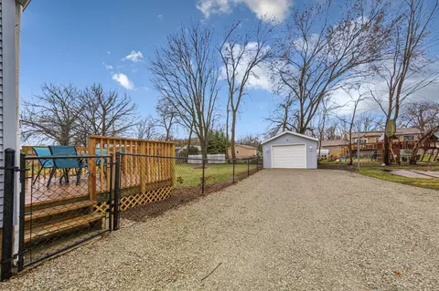 Exterior - 718 3rd St SW, Waseca, MN 56093 photo 3 of 12