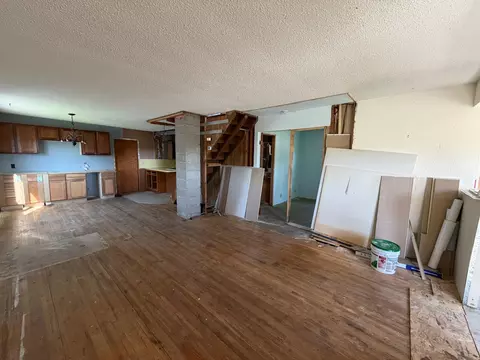 Living - 736 Cedar Ave, Westbrook, MN 56183 photo 3 of 3