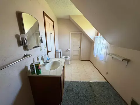 Bath - 736 Cedar Ave, Westbrook, MN 56183 photo 3 of 3