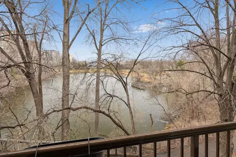 4820 Park Commons Dr #221, Saint Louis Park, MN 55416