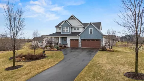 710 Crest Curv, Hudson, WI 54016
