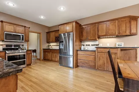 823 Cullen Cir, Marshall, MN 56258 photo 32