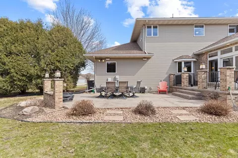 823 Cullen Cir, Marshall, MN 56258 photo 10