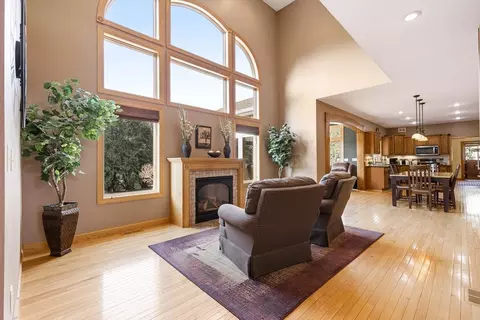 823 Cullen Cir, Marshall, MN 56258 photo 25