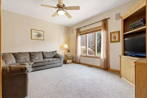 823 Cullen Cir, Marshall, MN 56258 photo 22