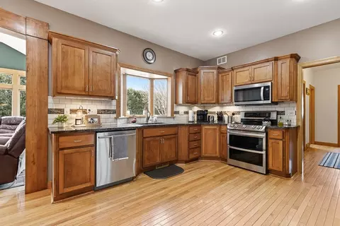 823 Cullen Cir, Marshall, MN 56258 photo 31