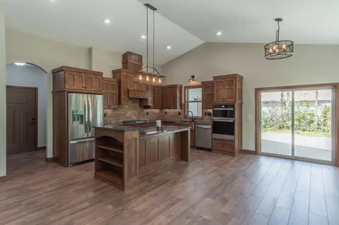14502 Lynndale Dr, Baxter, MN 56425 photo 2