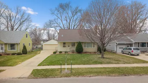 1103 12th Ave NW, Rochester, MN 55901