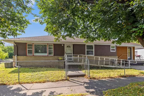 1105 25th Ave N, Minneapolis, MN 55411