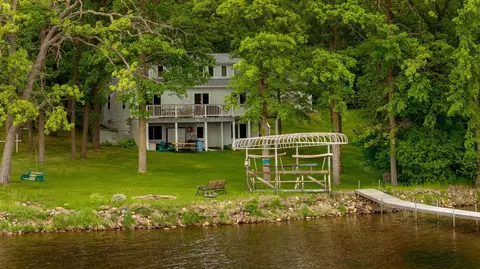 15307 Pine Shores Rd, Brainerd, MN 56401