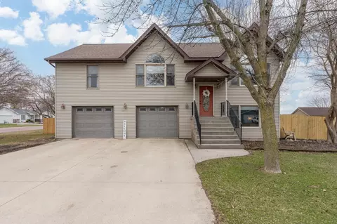 1101 8th St SE, Waseca, MN 56093
