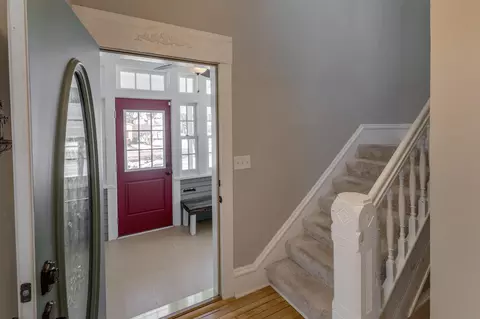 Entry Way - 302 Bluff Ave, Brainerd, MN 56401 photo 1 of 1