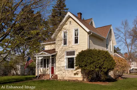 Exterior - 302 Bluff Ave, Brainerd, MN 56401 photo 2 of 7
