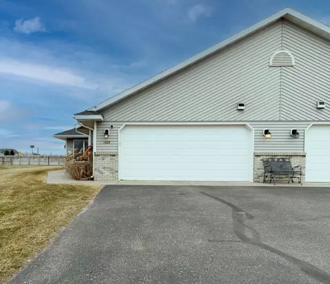 1425 Fairview Ln, Little Falls, MN 56345