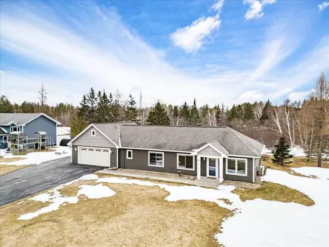 44 Harmony Dr, Esko, MN 55733