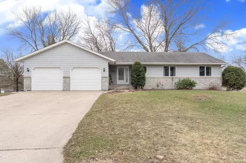 1015 Ridge Rd, Owatonna, MN 55060