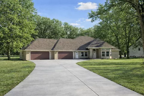 13464 Thomas Dr, Little Falls, MN 56345