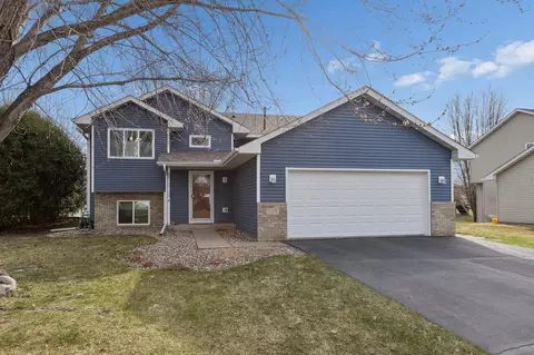 9019 Tamarack Ln, Rockford, MN 55373