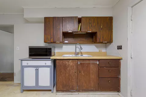 Kitchen - 1070 Willow St, Faribault, MN 55021 photo 3 of 3