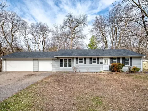 4246 Oak Drive Ln, Minnetonka, MN 55343