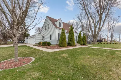 358 18th St SW, Owatonna, MN 55060