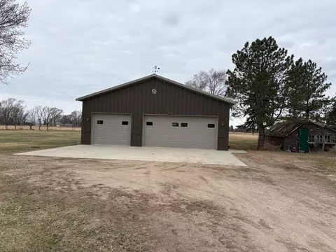 237 S Paul St, Appleton, MN 56208 photo 2
