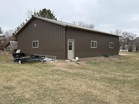 Exterior - 237 S Paul St, Appleton, MN 56208 photo 4 of 9