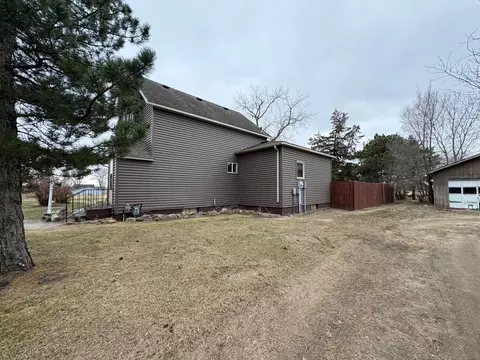 Exterior - 237 S Paul St, Appleton, MN 56208 photo 7 of 9