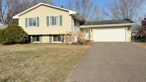 3856 Jay Ln, White Bear Lake, MN 55110