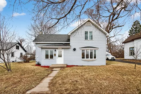 2820 6th Ave, Anoka, MN 55303